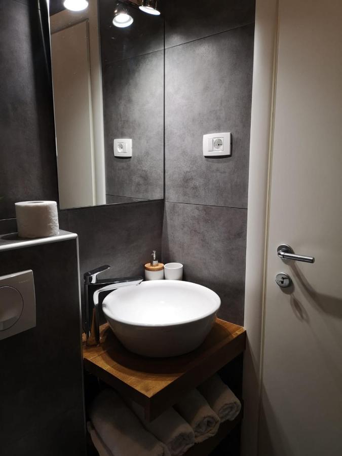 Apartment Klara Примоштен Екстер'єр фото