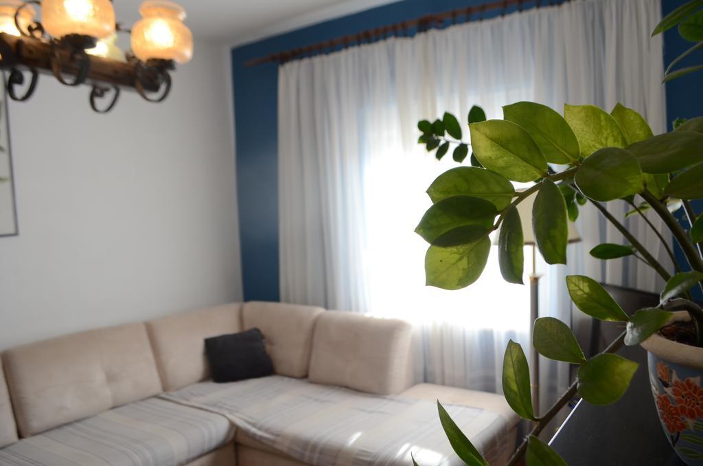 Apartment Klara Примоштен Екстер'єр фото