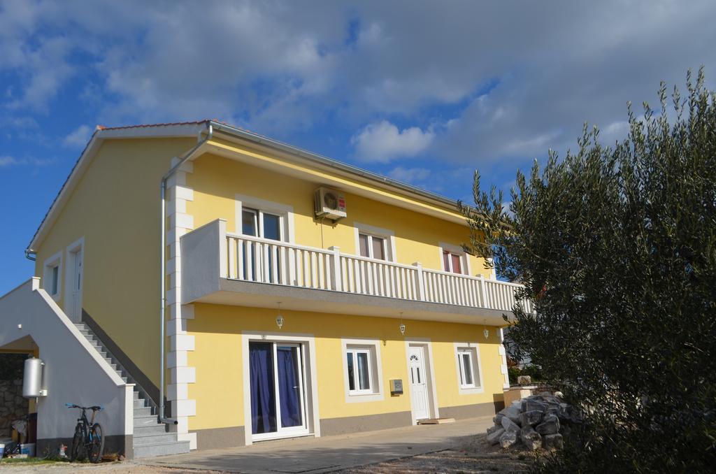 Apartment Klara Примоштен Екстер'єр фото
